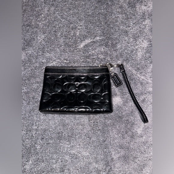 Coach Black Patent Leather Wristlet - Picture 1 of 7